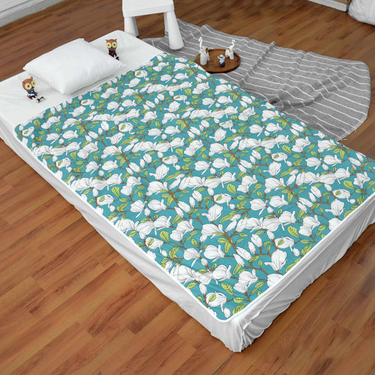 Green and White Cotton 120 GSM Ultrasoft Reversible Single Baby Blanket for Babies