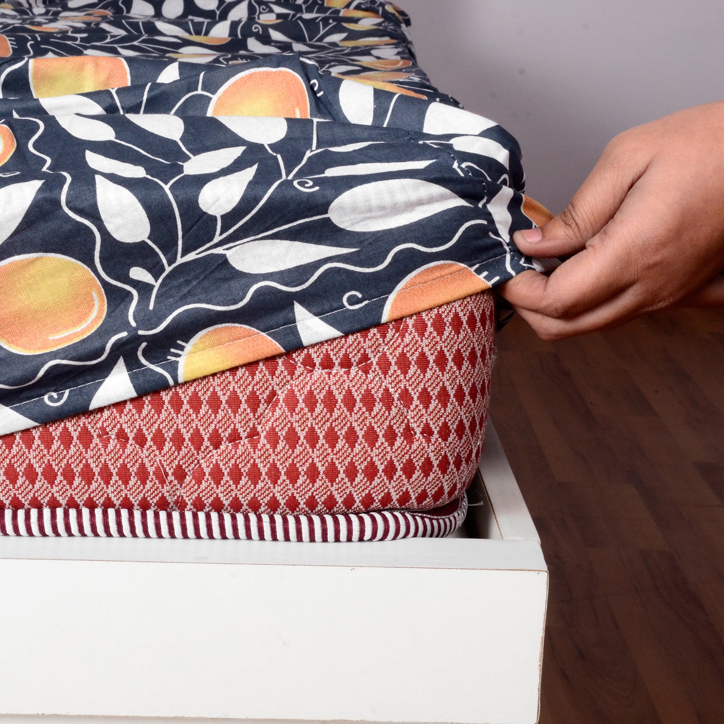 Navy & Orange Clementine Pattern 144 TC Cotton Elastic Fitted King Bedsheet