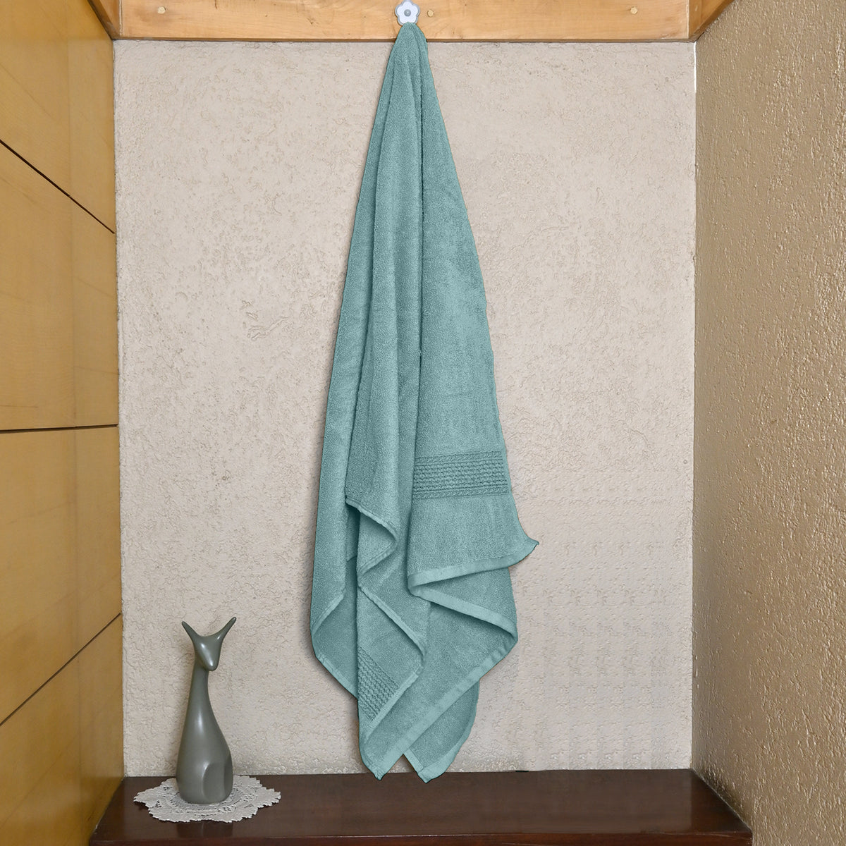 Sea Blue Solid 550 GSM Cotton Bath Towel | 150 × 75 cm