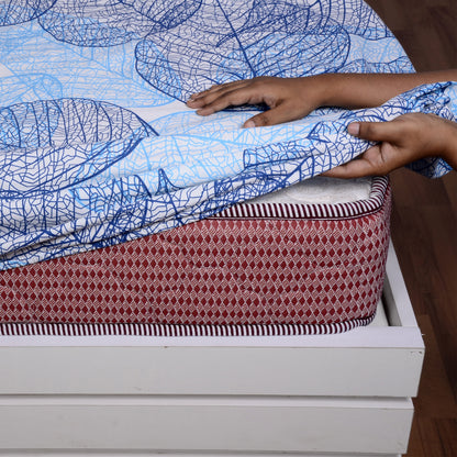 Light Blue Dry Leaves Pattern Elastic Fitted King Bed Bedsheet