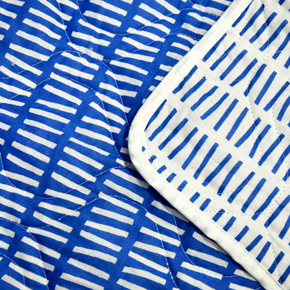 Dash Line Cambric AC Quilt Comforter for Single Bed