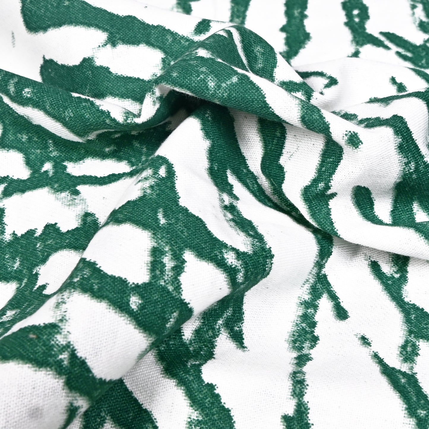 Wave Harmony Print Pure Cotton Green King Bedsheet – 180 TC