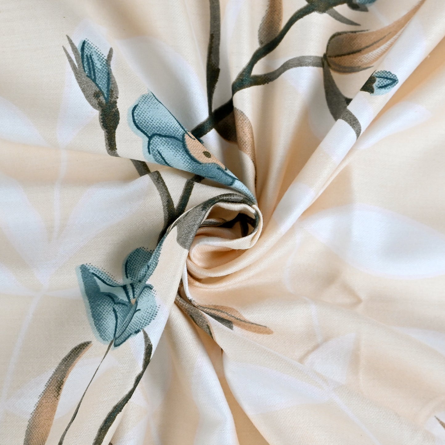 210 TC Elegant Floral Gold King Size Bedsheet with 2 Pillow Covers