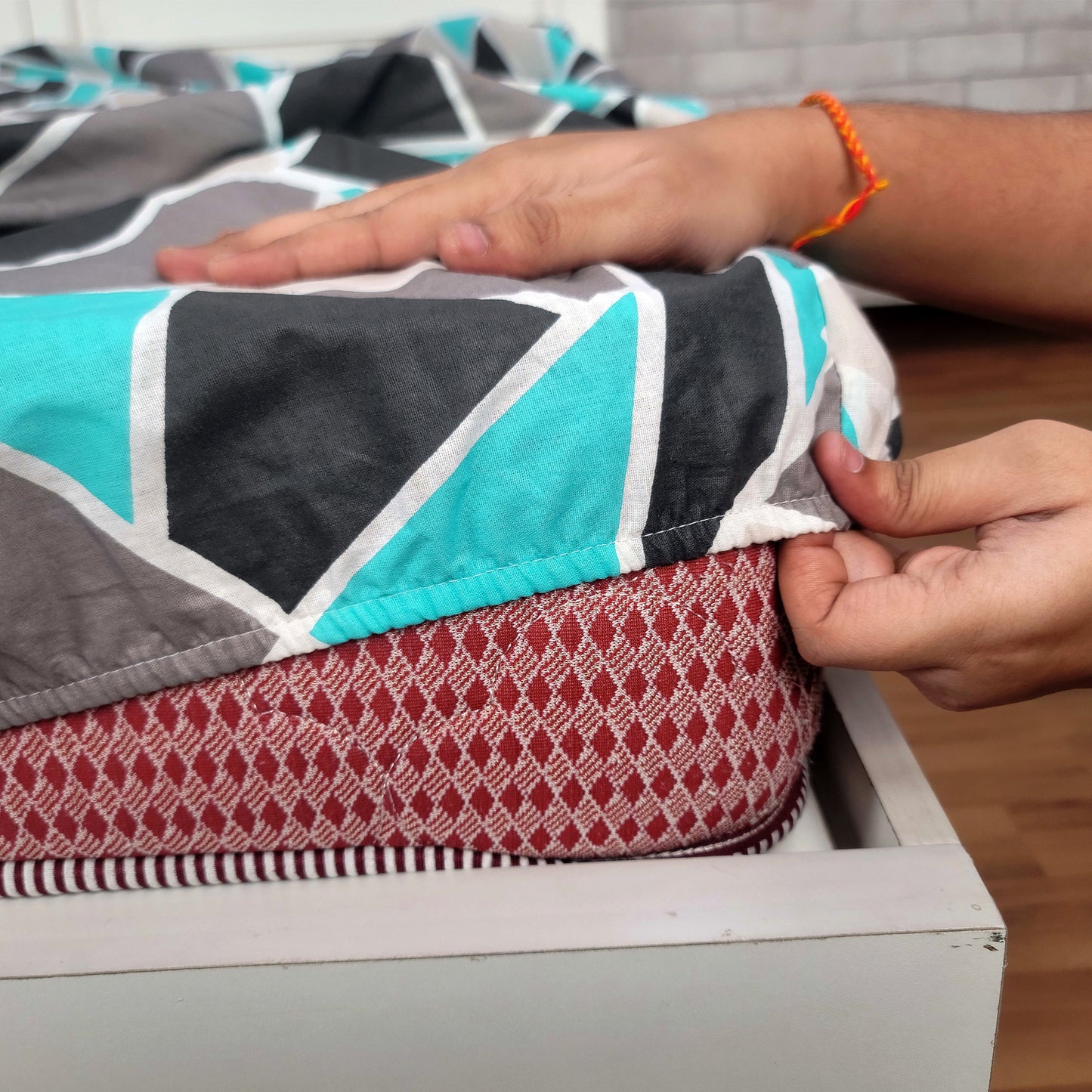 Aqua Grey Triangle Elastic Fitted King Bed Bedsheet