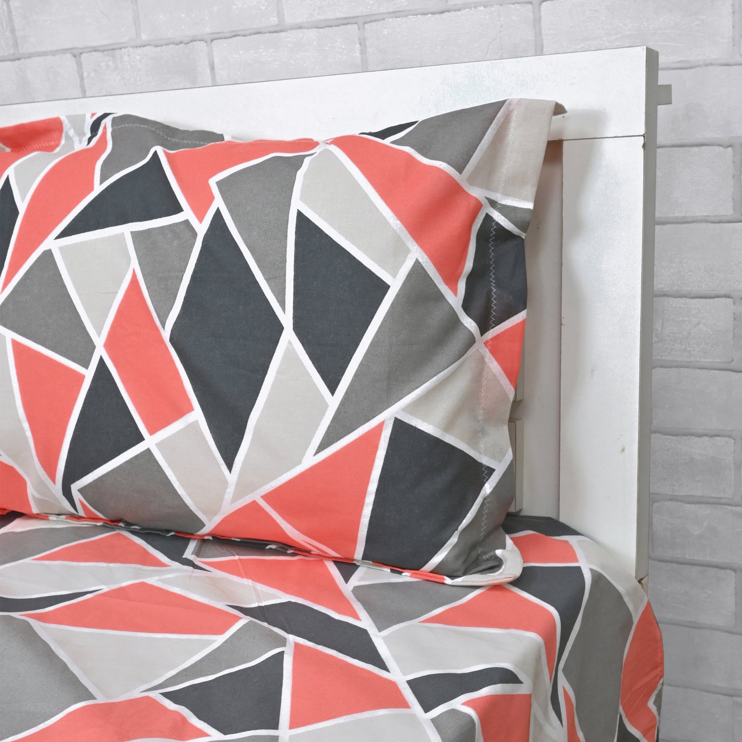 Triangle Red and Grey Print Bedsheet For Single Bed
