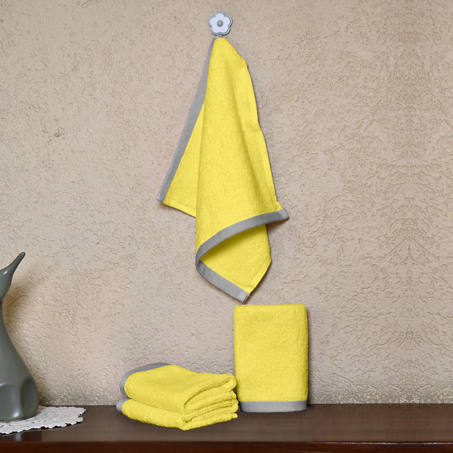Yellow Cotton Face Towels Set of 4 (30x30 cm)