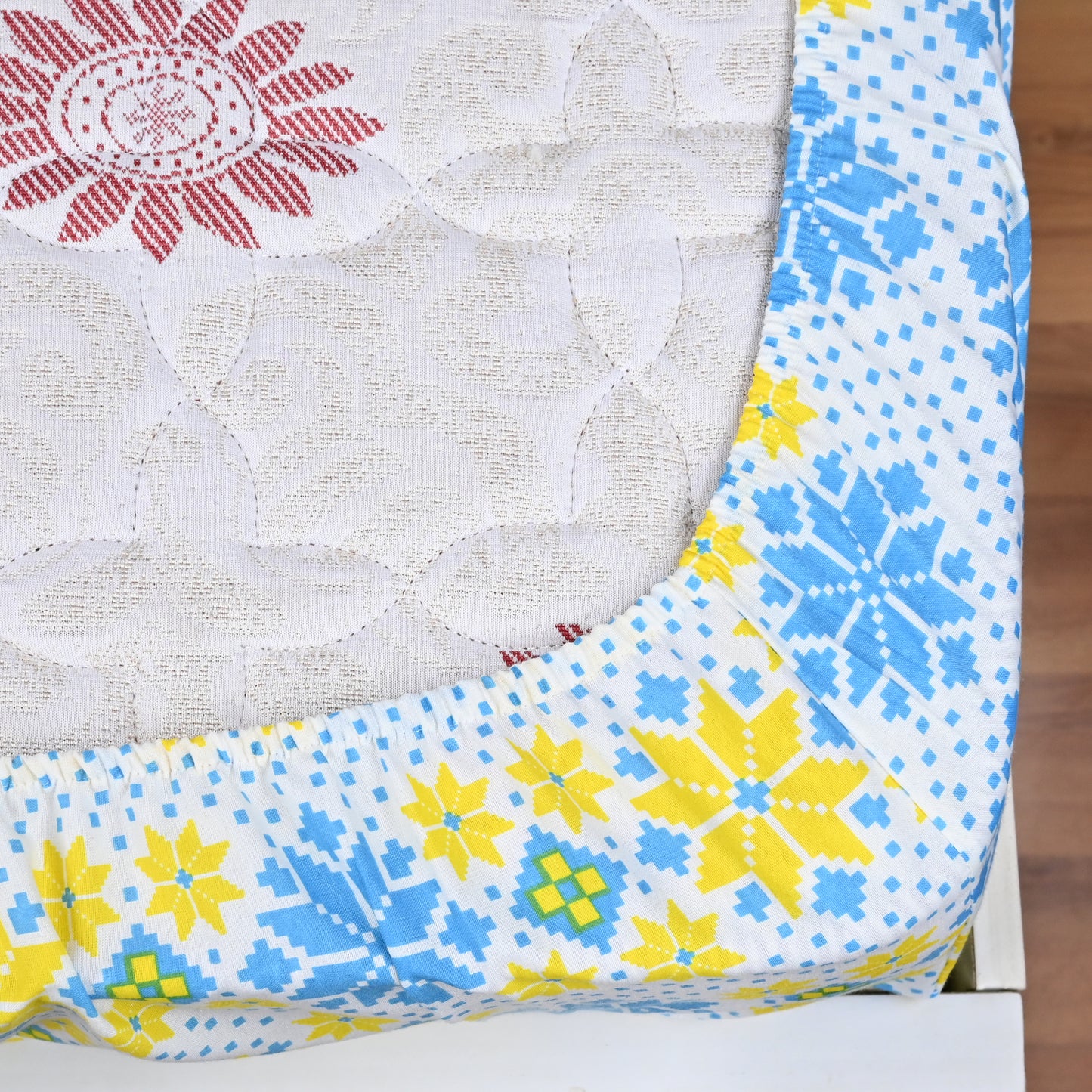 Azure Gold Floral 144 TC Polycotton Double Fitted Bedsheet With 2 Pillowcovers