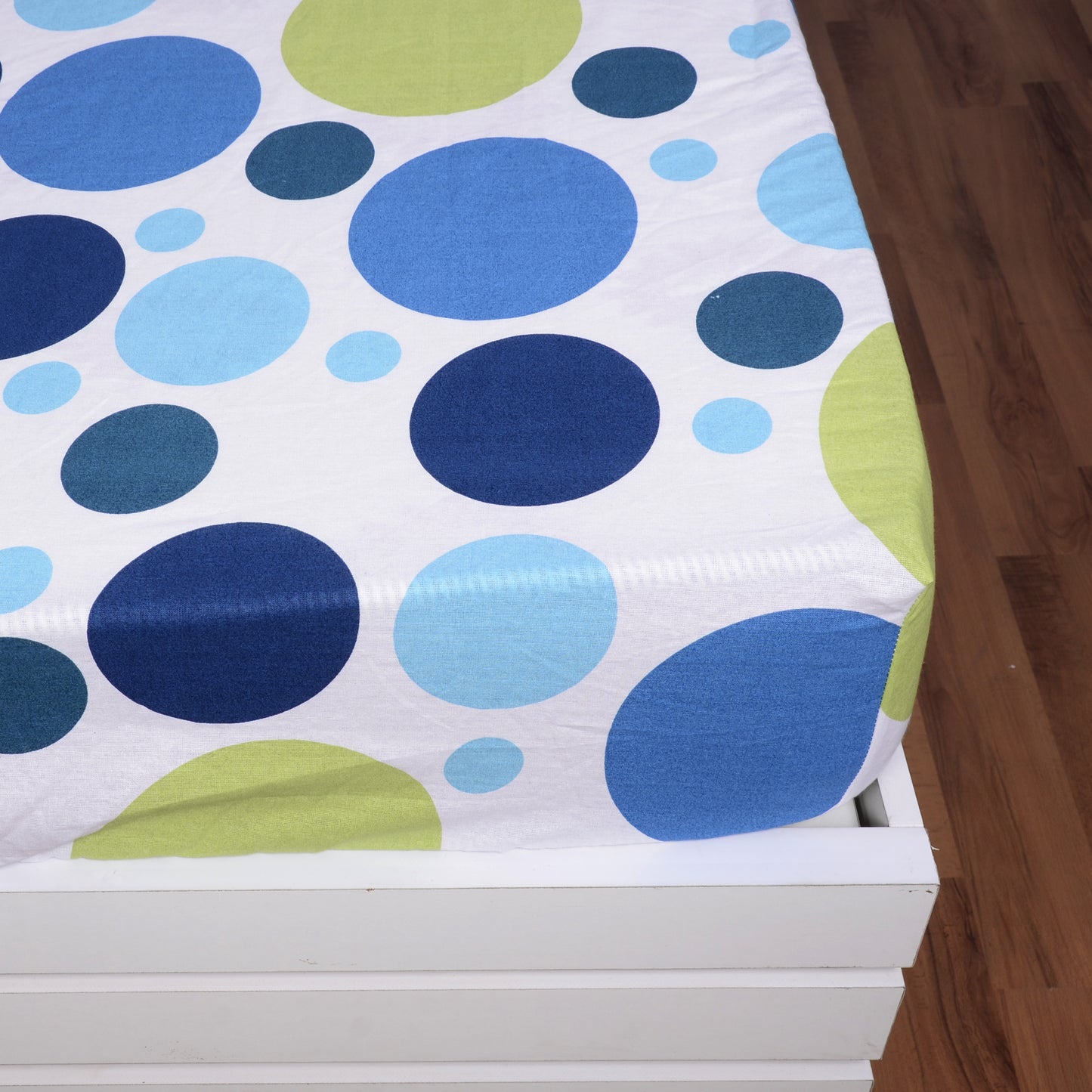 Blue Green Polka Dots Elastic Fitted Bedsheet For Single Bed