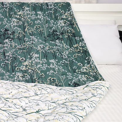 Green and White Geometric Printed Microfiber 150 GSM Mild Winter AC Quilt Reversible Double Bed Size Comforter For Daily Use