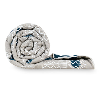 Midnight Grey Geometric Single Bed Comforter – 120 GSM Microfiber