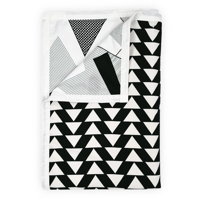 White & Black Geometric Soft & Reversible Single Bed Dohar (210 X 140 CM)