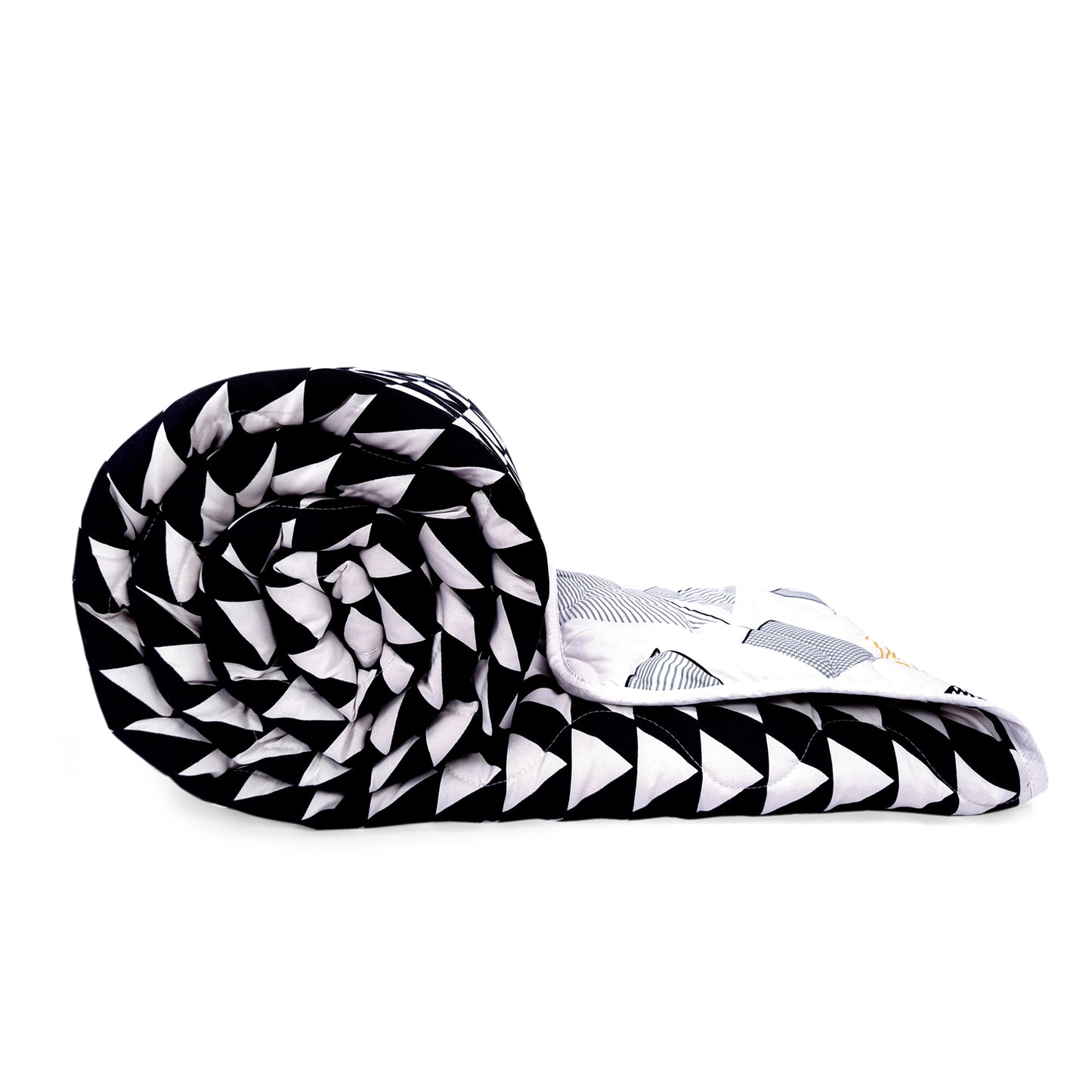 Uneven Triangle Reversible Comforter for Double Bed