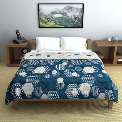 Midnight Grey Geometric Double Bed Comforter – 150 GSM Microfiber