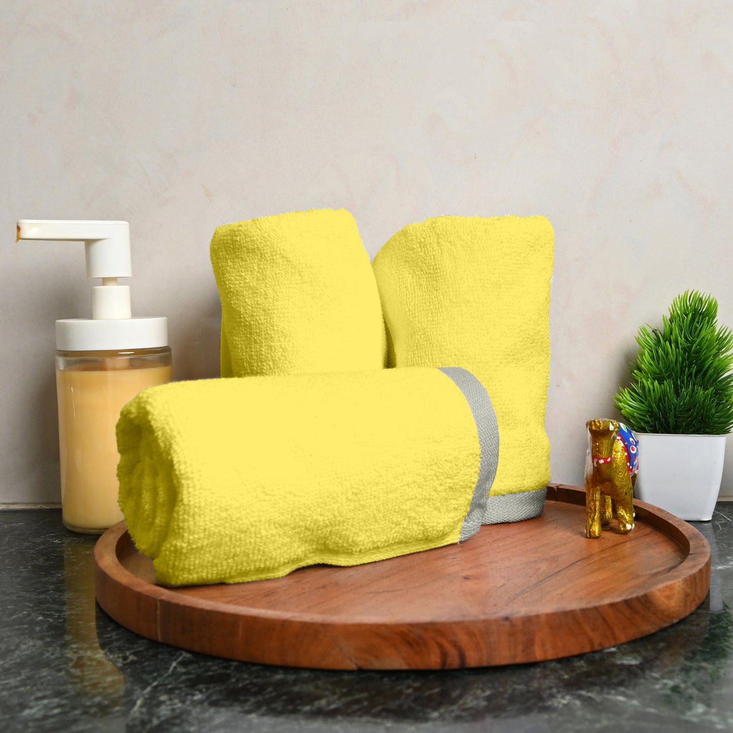 Yellow Cotton Hand Towels Set of 4 (40x60 cm)