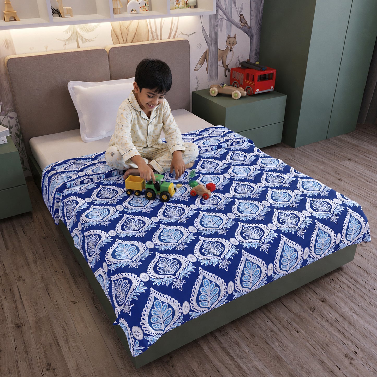 Blue and White Cotton 120 GSM Ultrasoft Reversible Single Baby Blanket for Babies