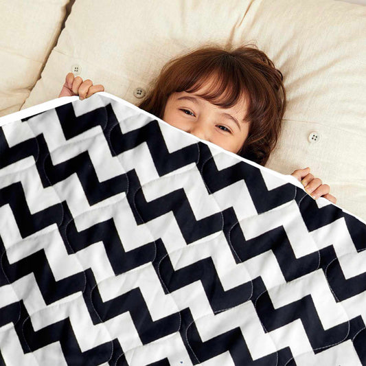 Black and White Zig Zag Pattern 120 GSM Microfiber Baby Single Bed Quilt Comforters for Kids