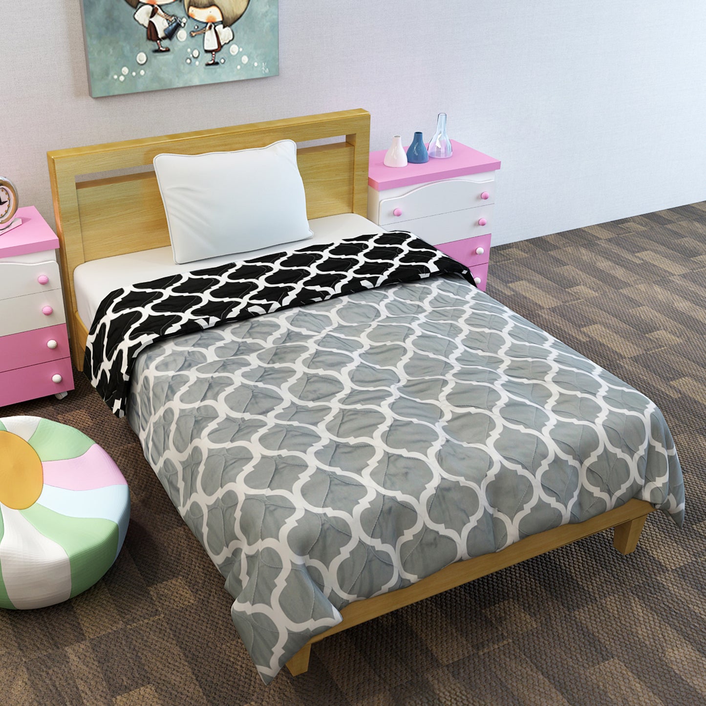 Black And Grey Quatrefoil AC Quilt Comforter for Kids