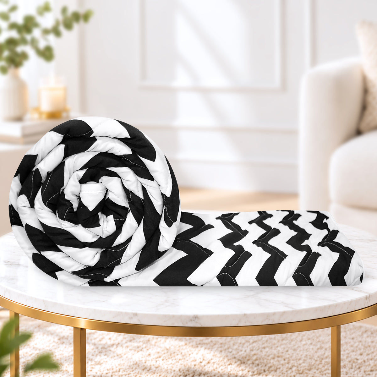 Black and White Chevron AC Quilt Comforter for Single Bed