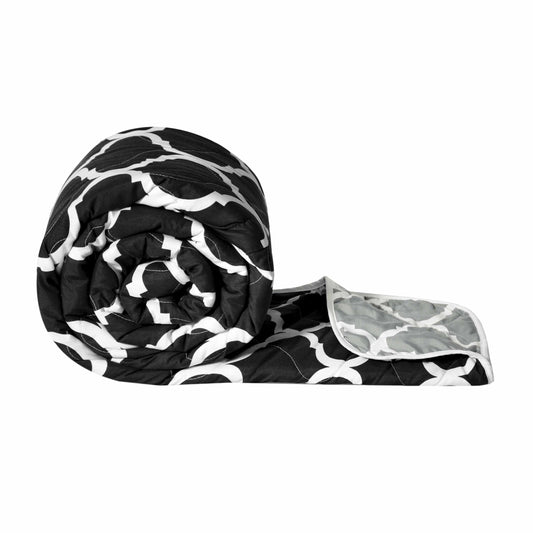 Black and Grey Quatrefoil AC Quilt Comforter for Single Bed