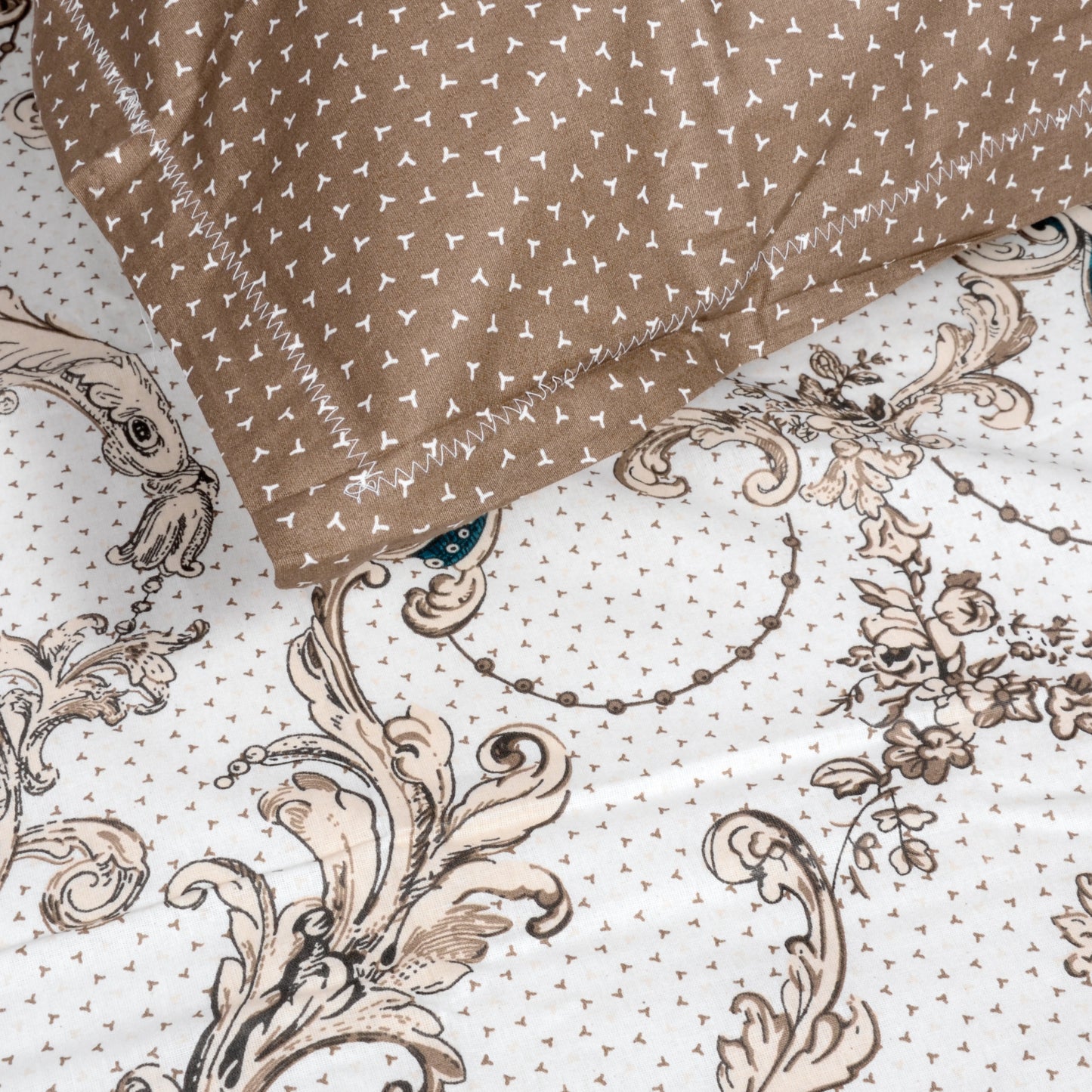 Ivory Gold Floral Bedsheet For King Size Bed with 2 Pillow Covers