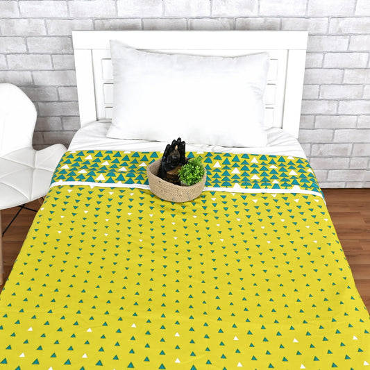 Geometric Yellow And Green Microfiber Comfortable Single Bed AC Dohar