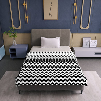 Black Modern Zig Zag Microfiber Single Bed AC Dohar