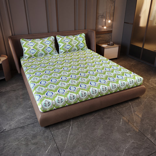 Damask Motif Bedsheet For King Size Bed
