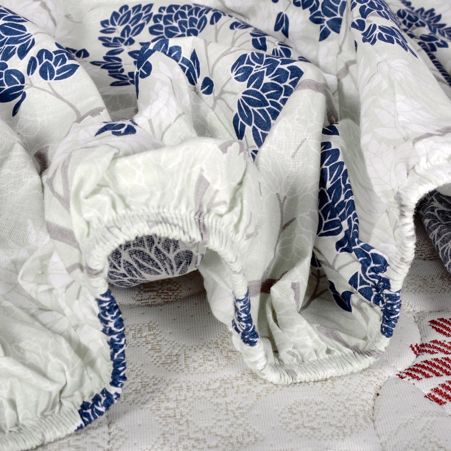 Grey Blue Tree Leaf Elastic Fitted Bedsheet For King Bed