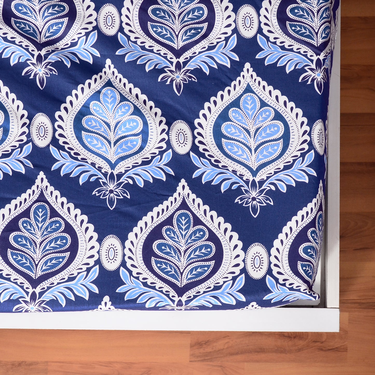 Floral Dazzling Blue Elastic Fitted Bedsheet For Double Bed