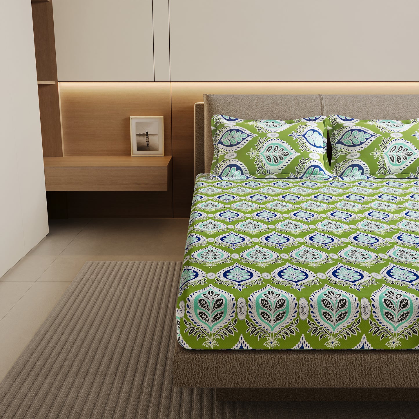 Damask Motif Bedsheet For Double Bed