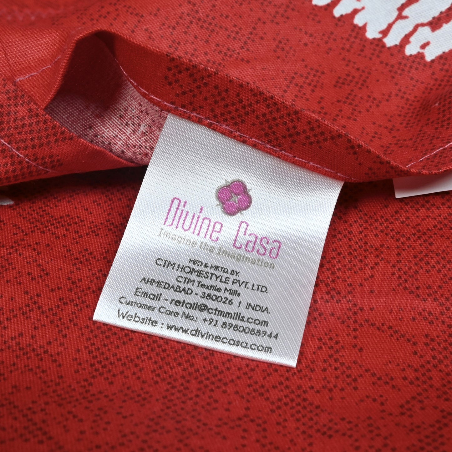 Paisley Essence Pure Cotton Red King Bedsheet – 180 TC