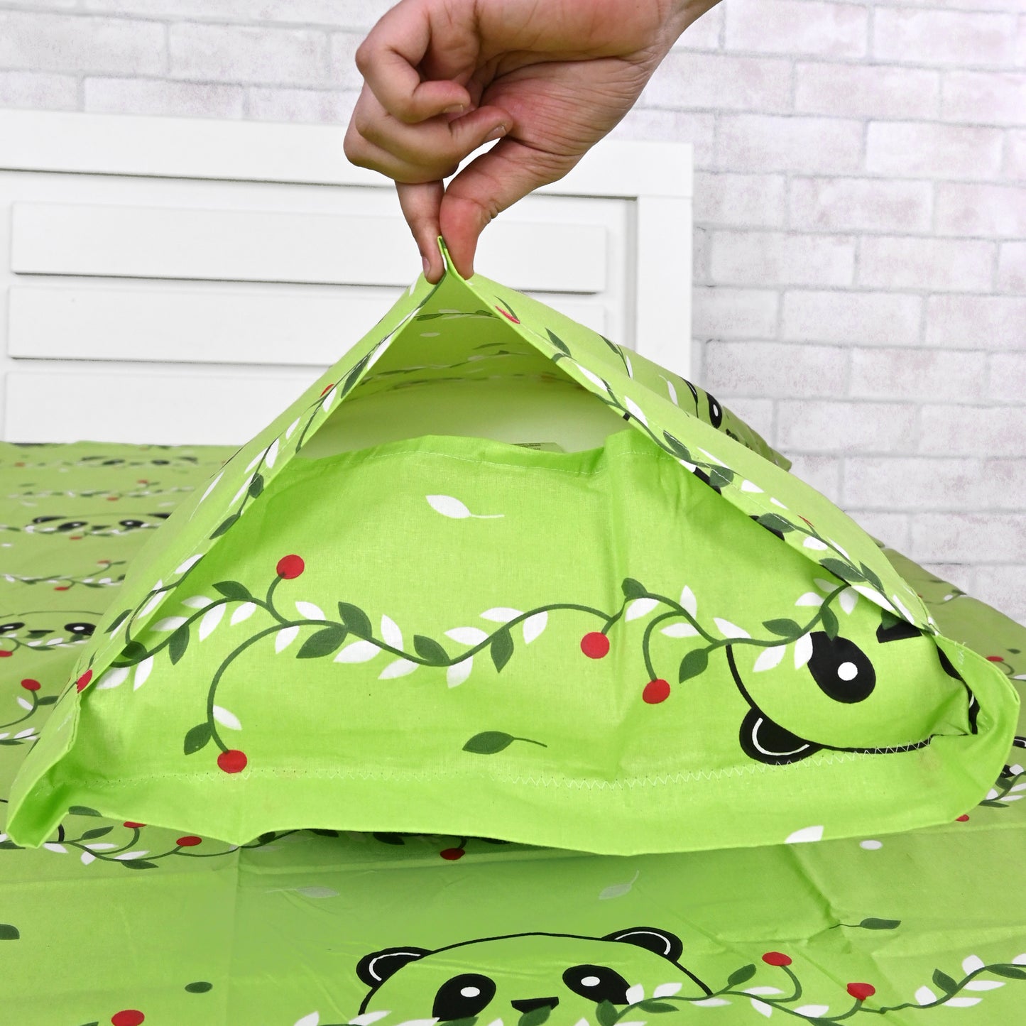 Banana Green Kids Pattern Bed sheet For Single Bed