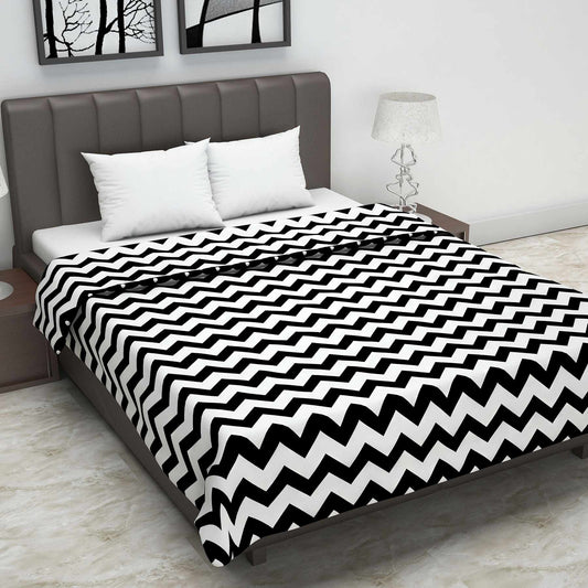 Black Modern Zig Zag Microfiber Double Bed AC Dohar