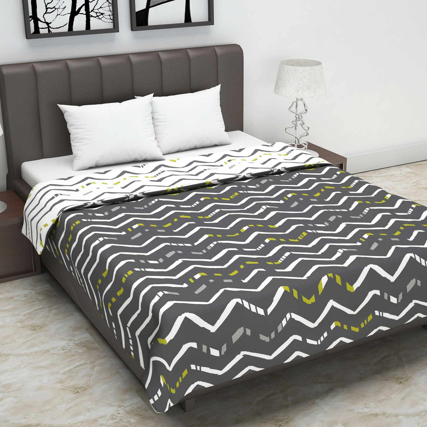 Grey and White 120 GSM Microfiber Abstract Zig Zag Pattern Double Bed AC Blanket Dohar for All Season