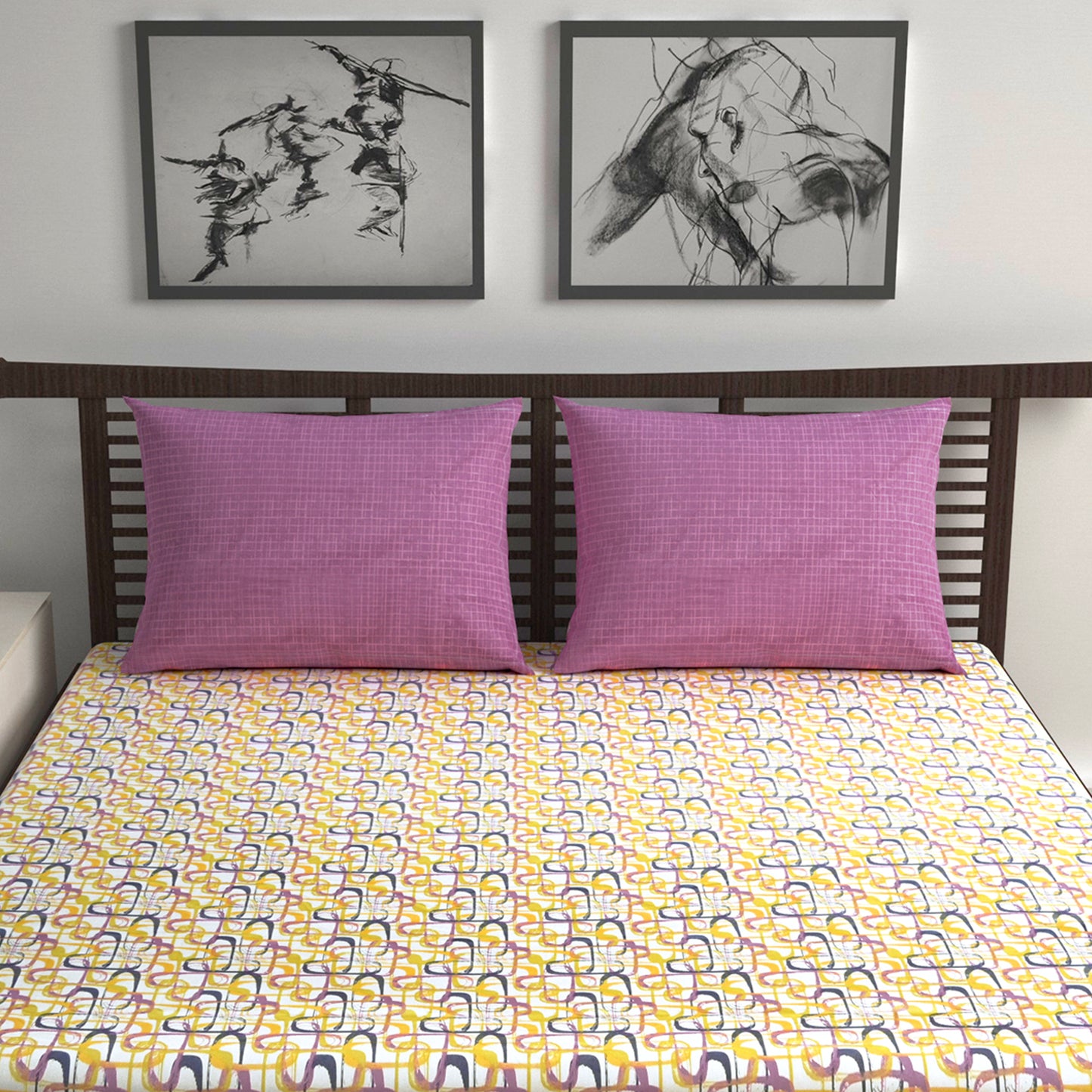 Spectra Yellow Abstract Weave 144 TC Cotton Double Bedsheet With 2 Pillowcovers