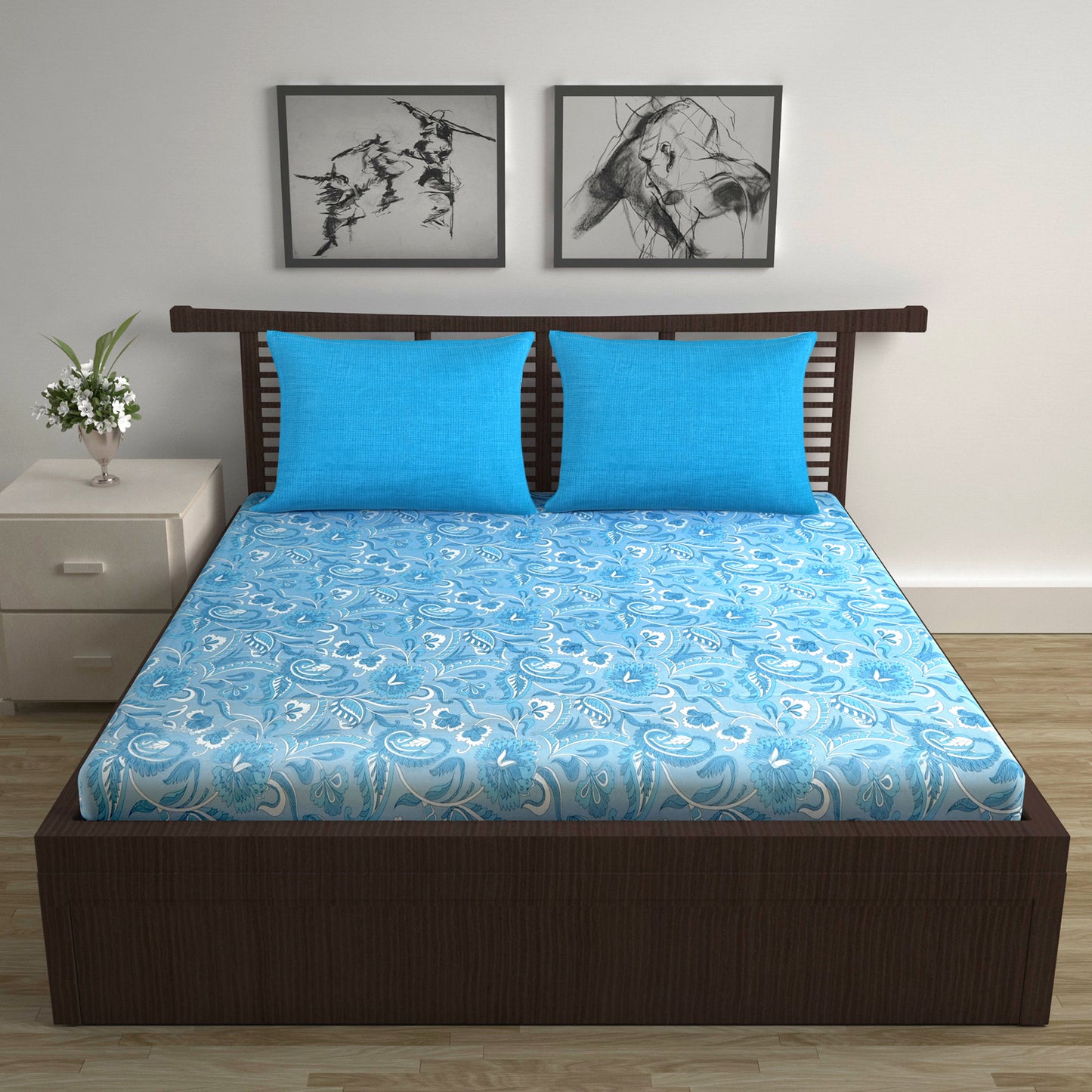 Blue Shades Regal Paisley 144 TC Cotton Double Bedsheet With 2 Pillowcovers