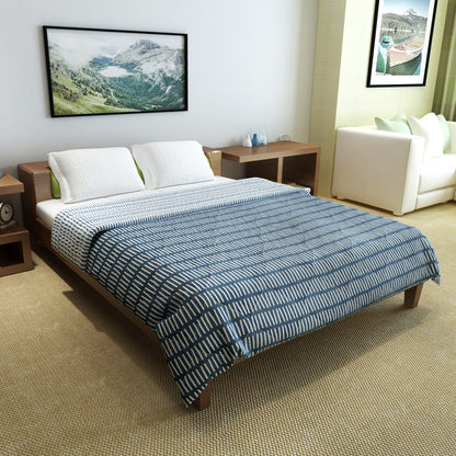 Dash Line Double Bed AC Quilt Comforter