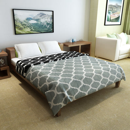Black And Grey Quatrefoil Double Bed AC Quilt Comforter