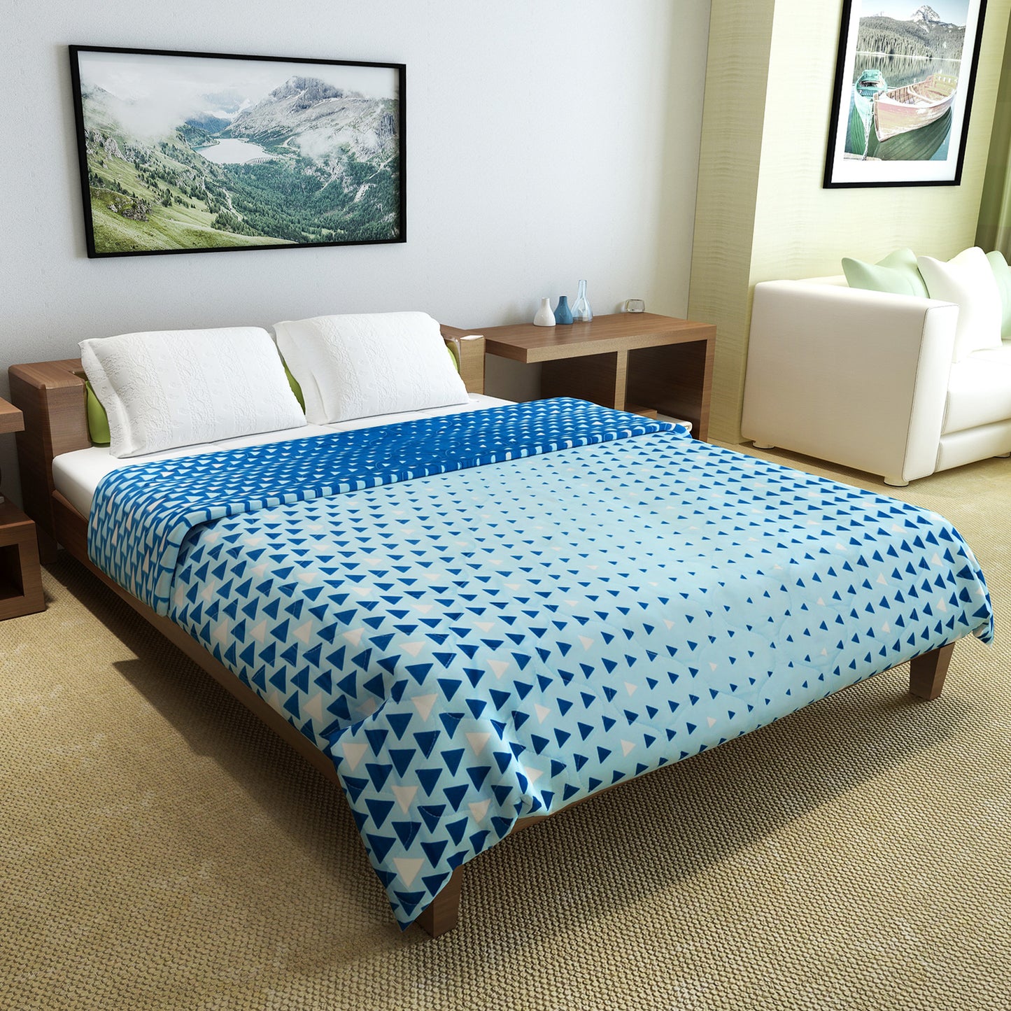 Blue Shade Geometric Double Bed Comforter – 150 GSM Microfiber