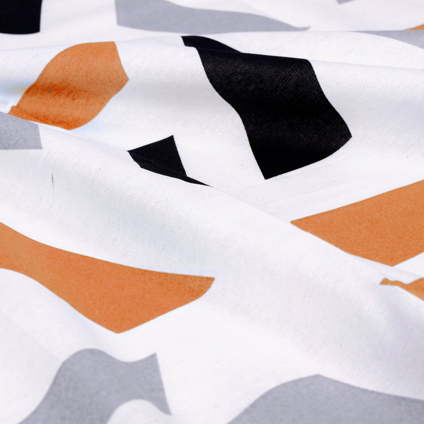 Peach & Black Abstract 144 TC Polycotton King Bedsheet With 2 Pillowcovers