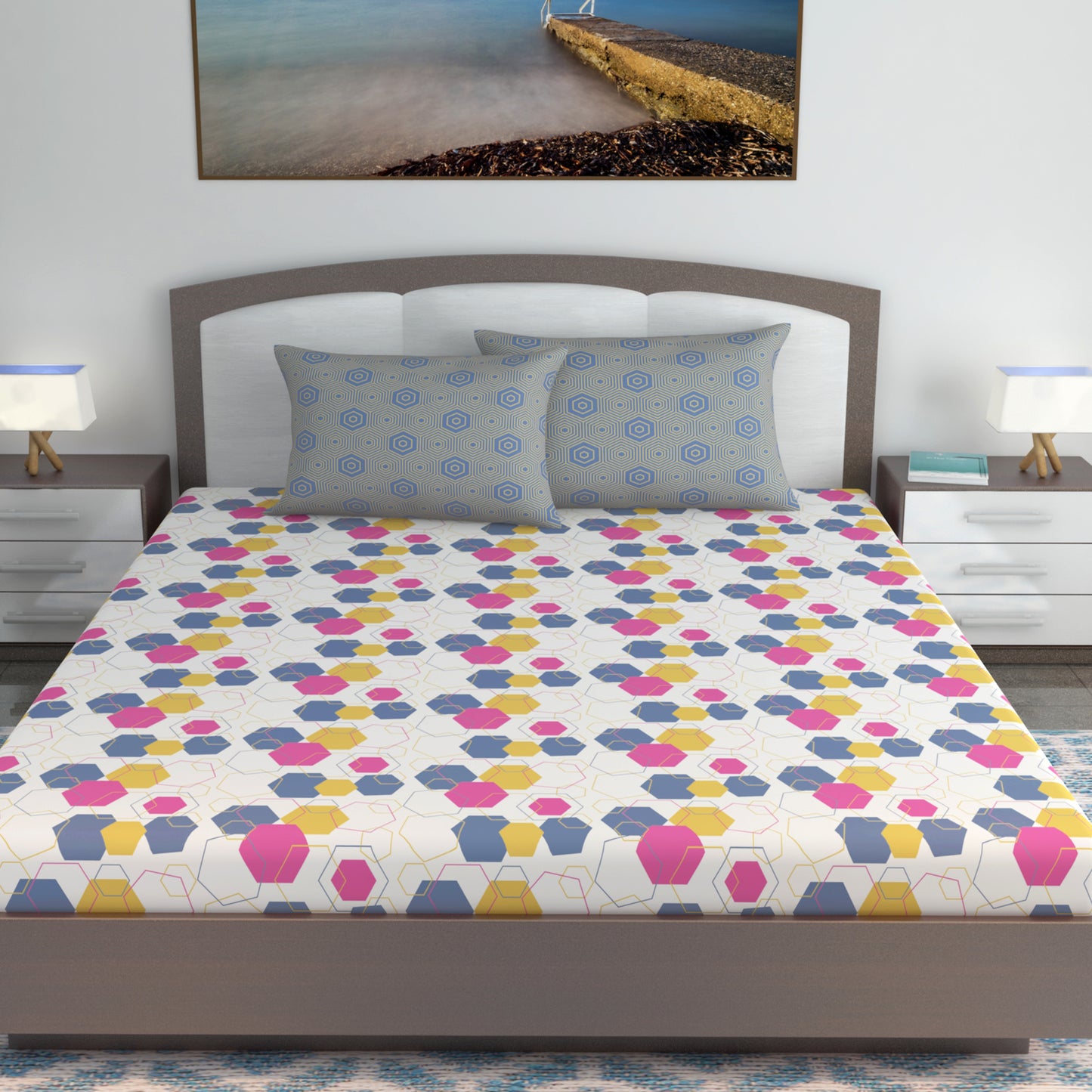 Yellow & Grey Geometric 144 TC Polycotton King Bedsheet With 2 Pillowcovers