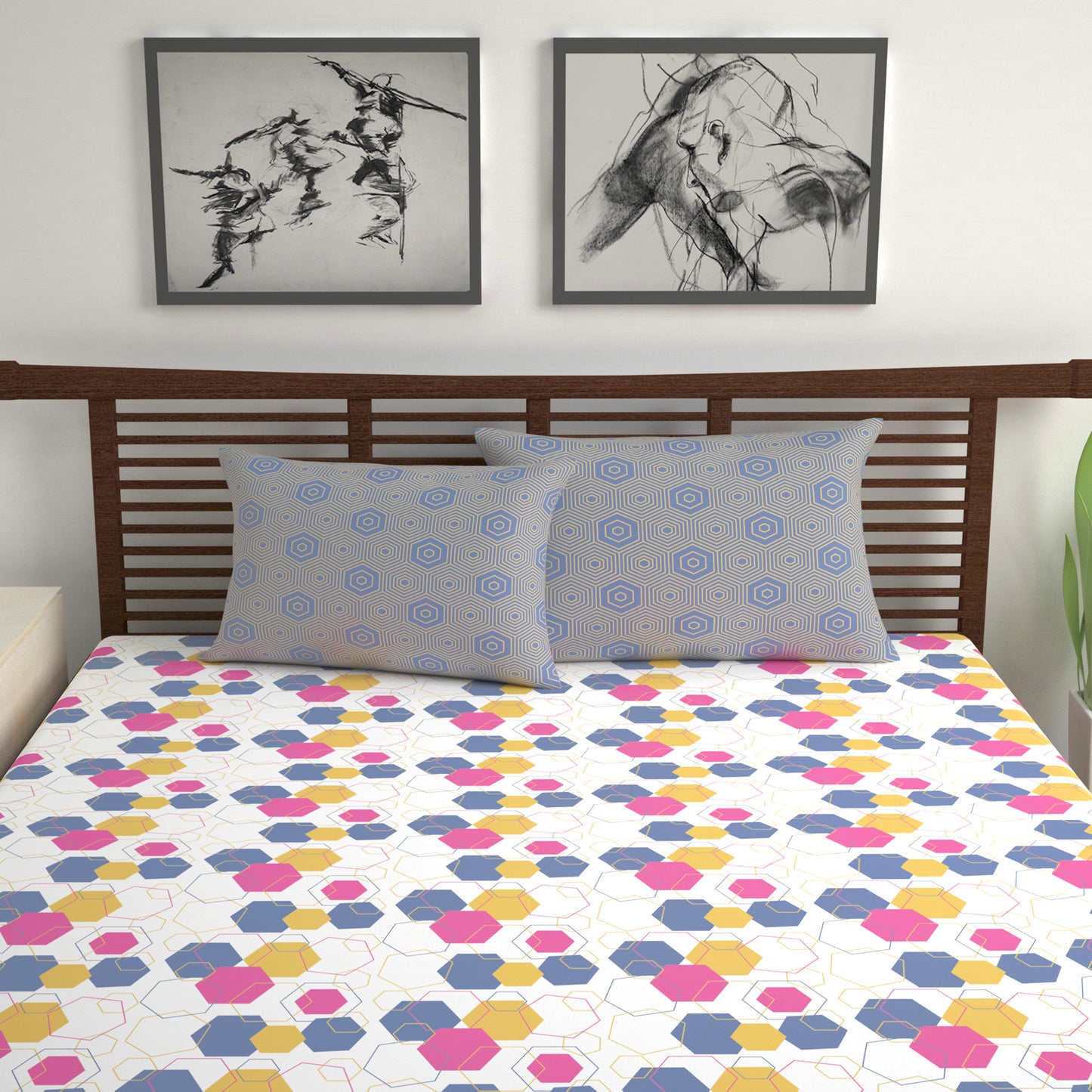 Yellow & Grey Geometric 144 TC Polycotton Double Bedsheet With 2 Pillowcovers