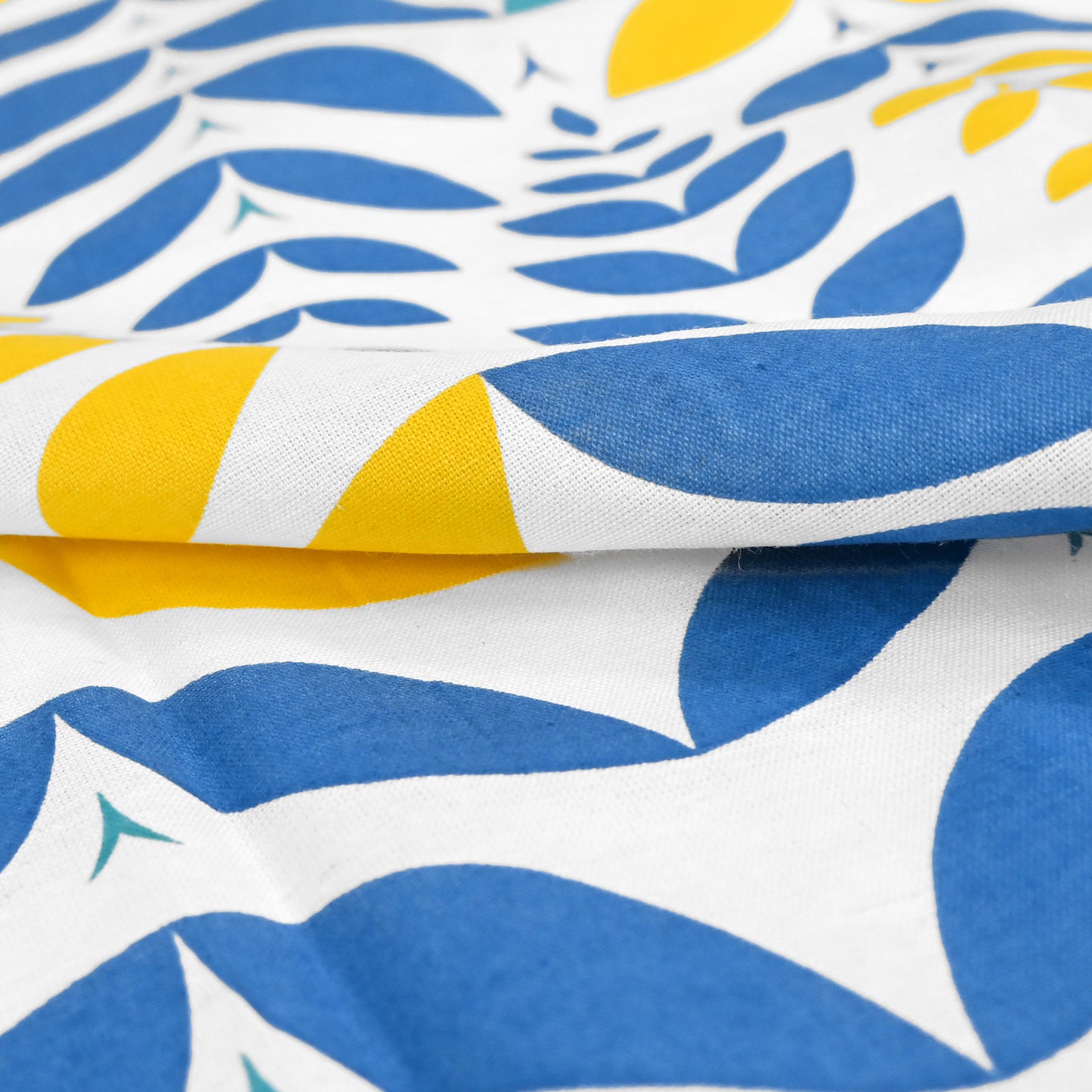 Blue & Yellow Floral 144 TC Polycotton King Bedsheet With 2 Pillowcovers