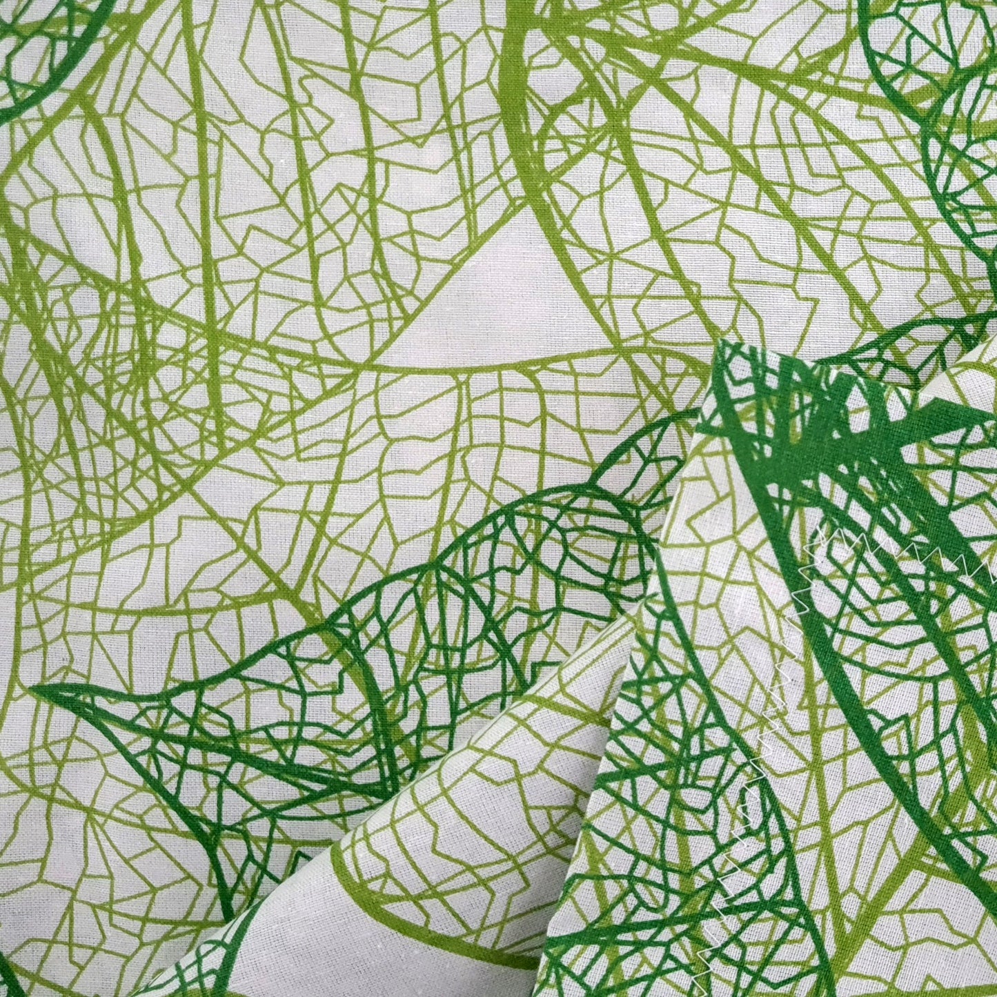 Green Dry Leaf Texture Bedsheet For King Size